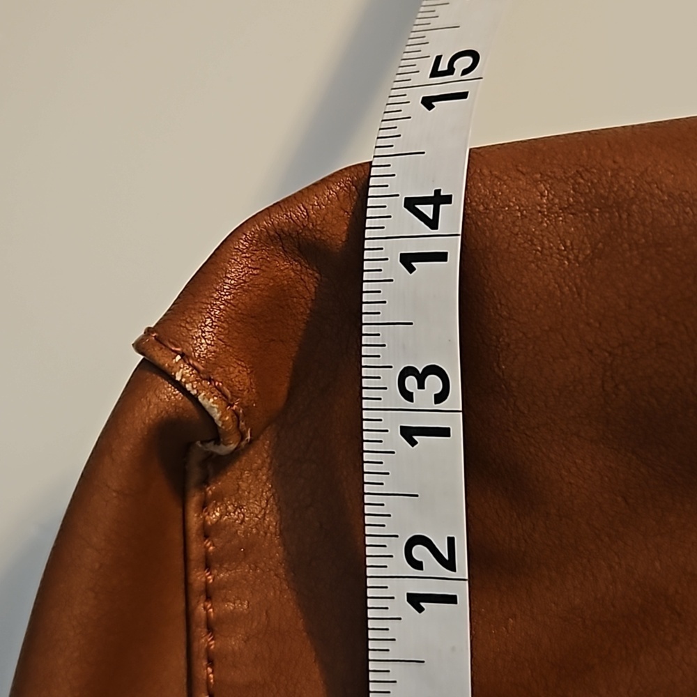 Universal Thread Camel Shoulder Bag - image 6